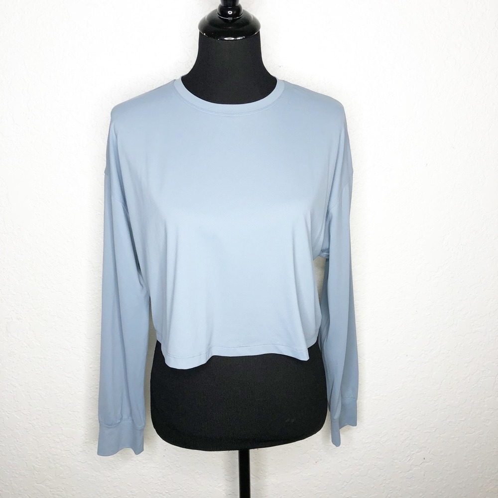 Lululemon Light Blue Cropped Long Sleeve Activewear Top Mesh Texture Crew Neck